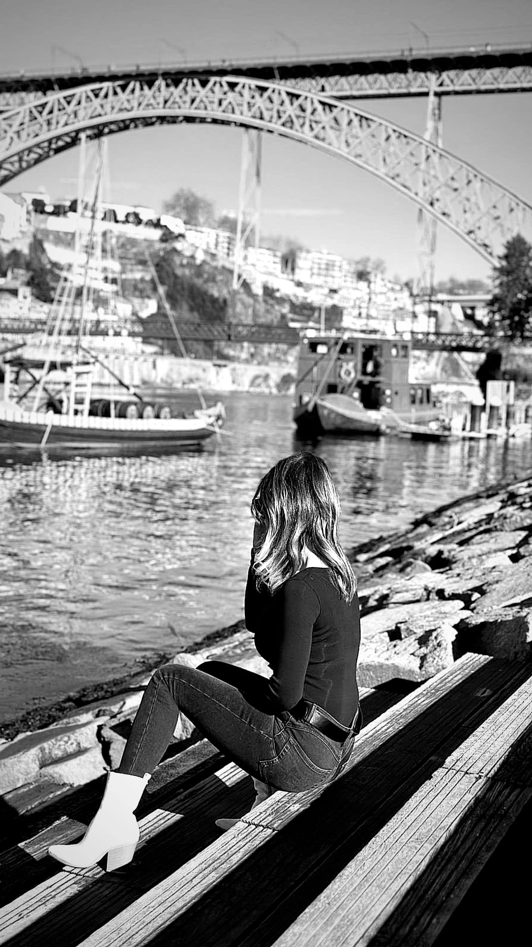 retrato Patri muelle en lago brazos abiertos